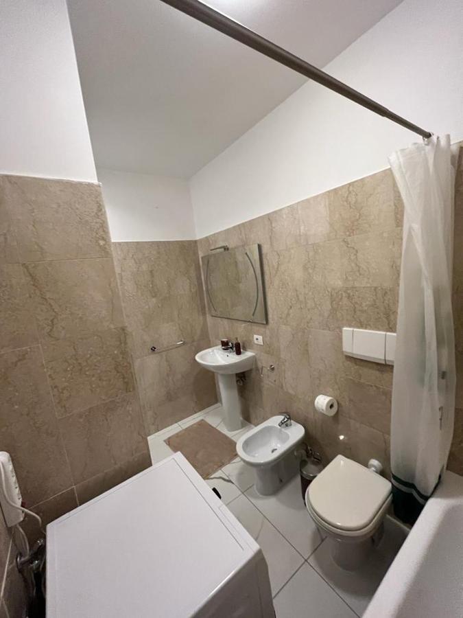 Amedeo House Apartment Bari Luaran gambar